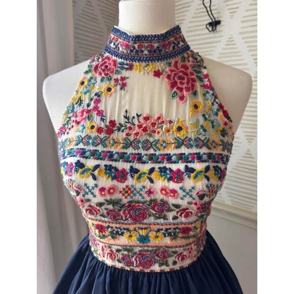 Sherri Hill Size 2 Embroidered Sequin Halter Formal Evening Prom Dress - Picture 4 of 10